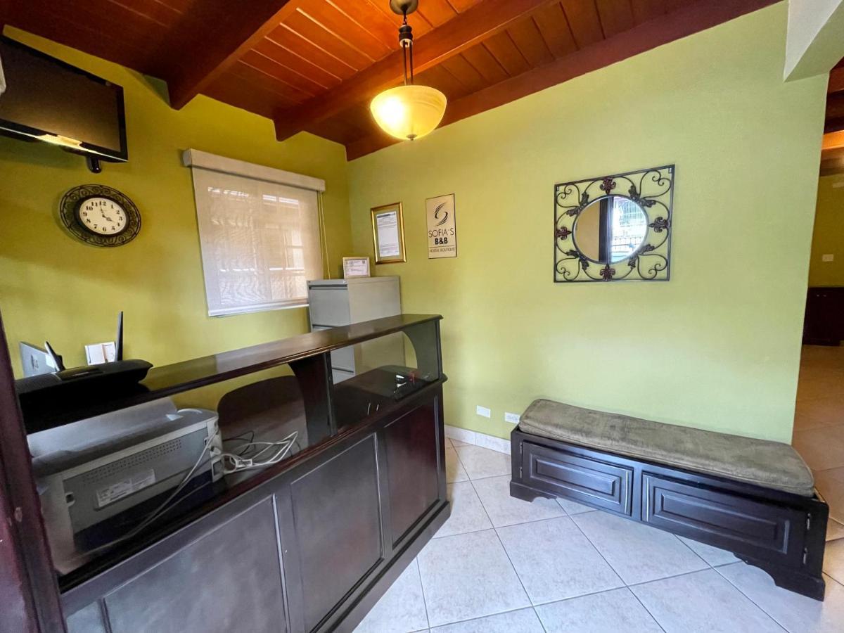 Sofia'S B&B Hostal Boutique Panama City Exterior photo